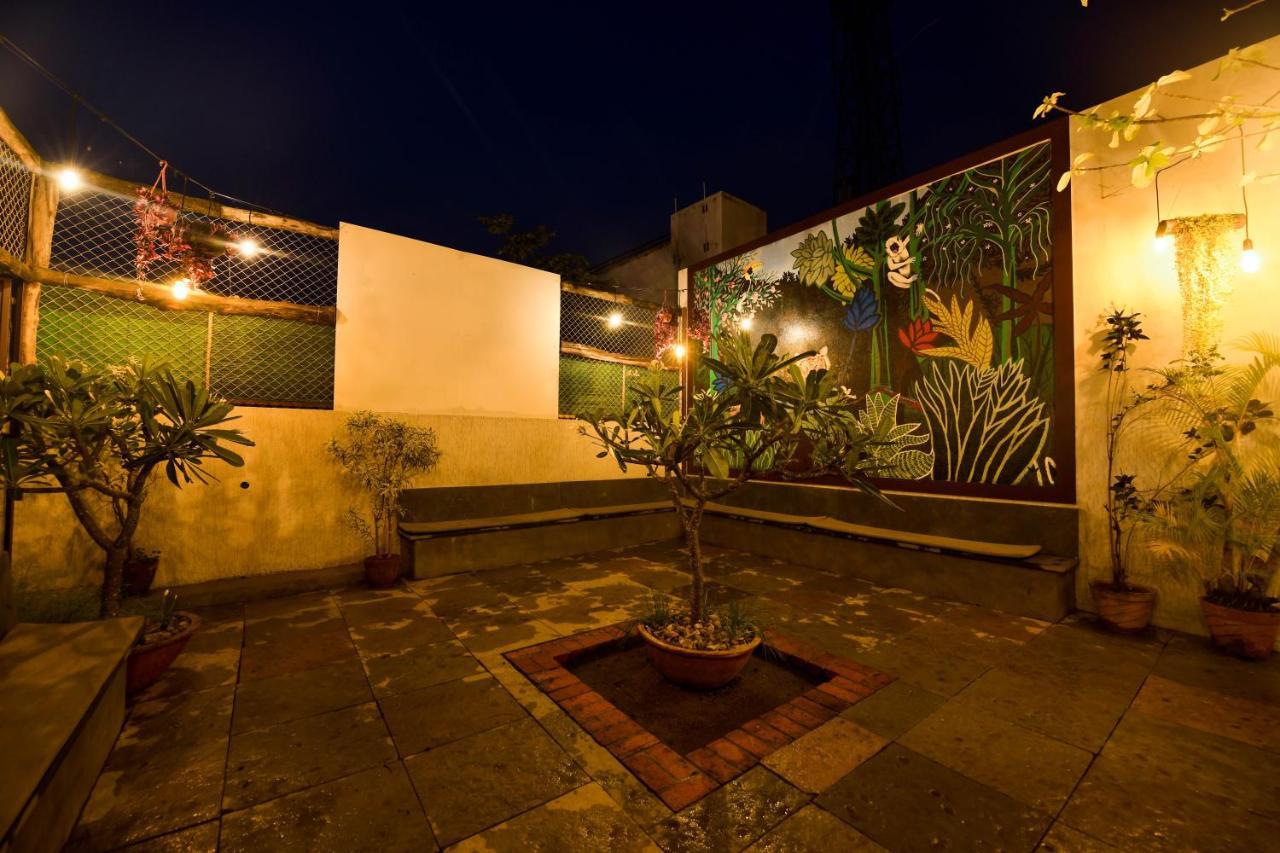 Hotel Safari Quest à Mysore Extérieur photo