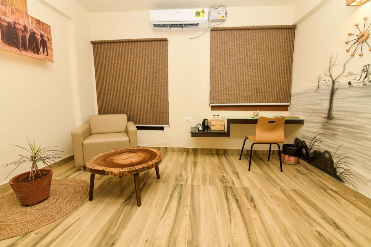 Hotel Safari Quest à Mysore Extérieur photo
